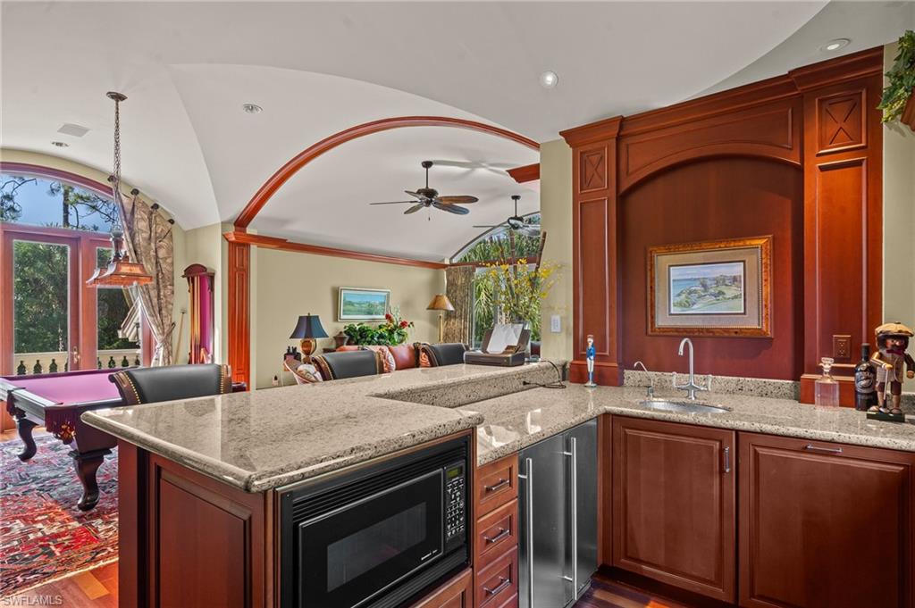 4457 Club Estates DR