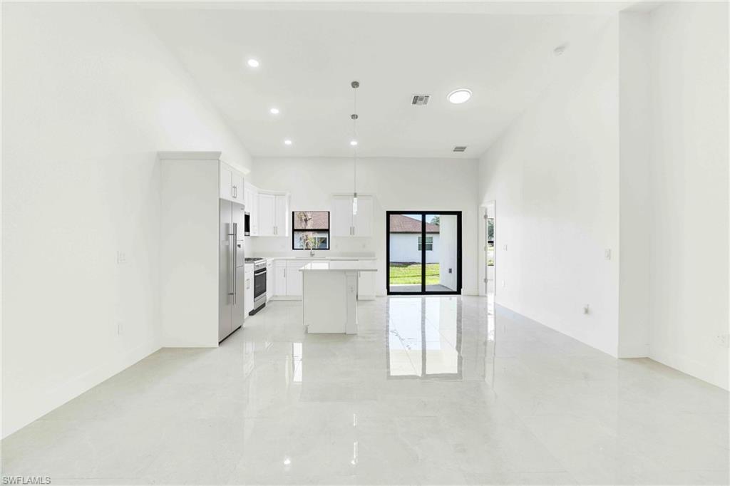 4410-4412 25th ST SW