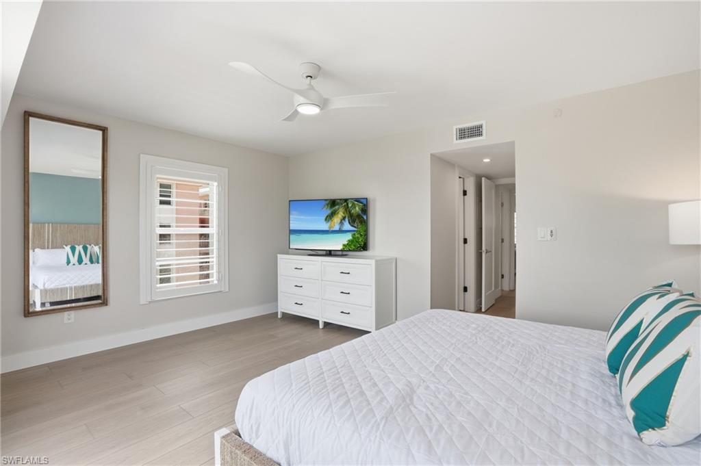 26236 Hickory BLVD 18