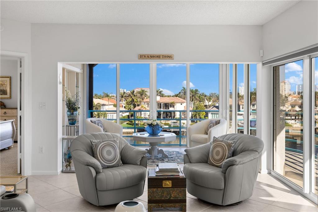 255 Park Shore DR 3-341