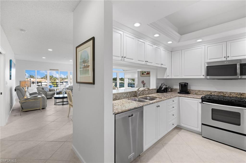 255 Park Shore DR 3-341