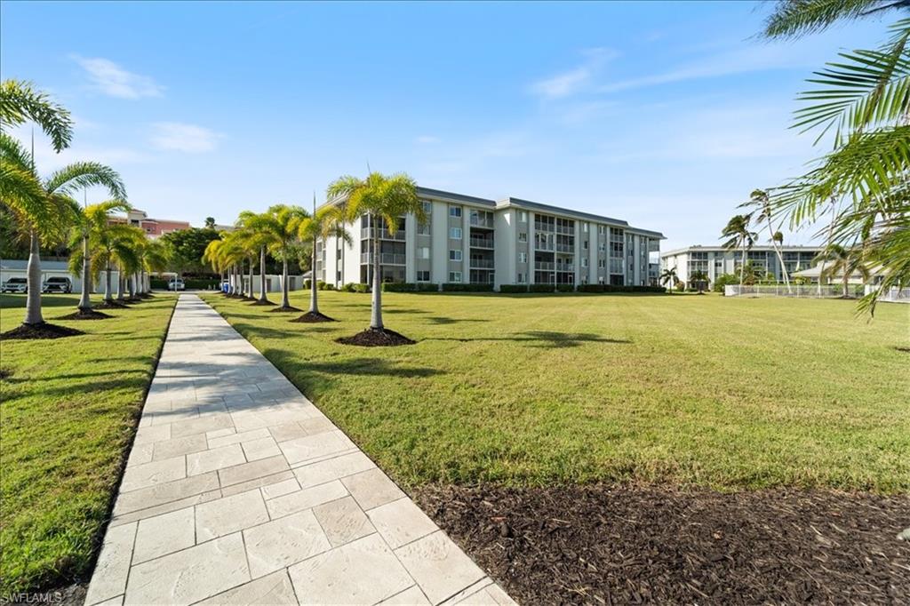 307 Goodlette-Frank RD S B202