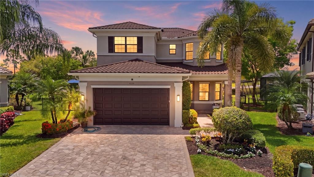 4220 Amelia WAY
