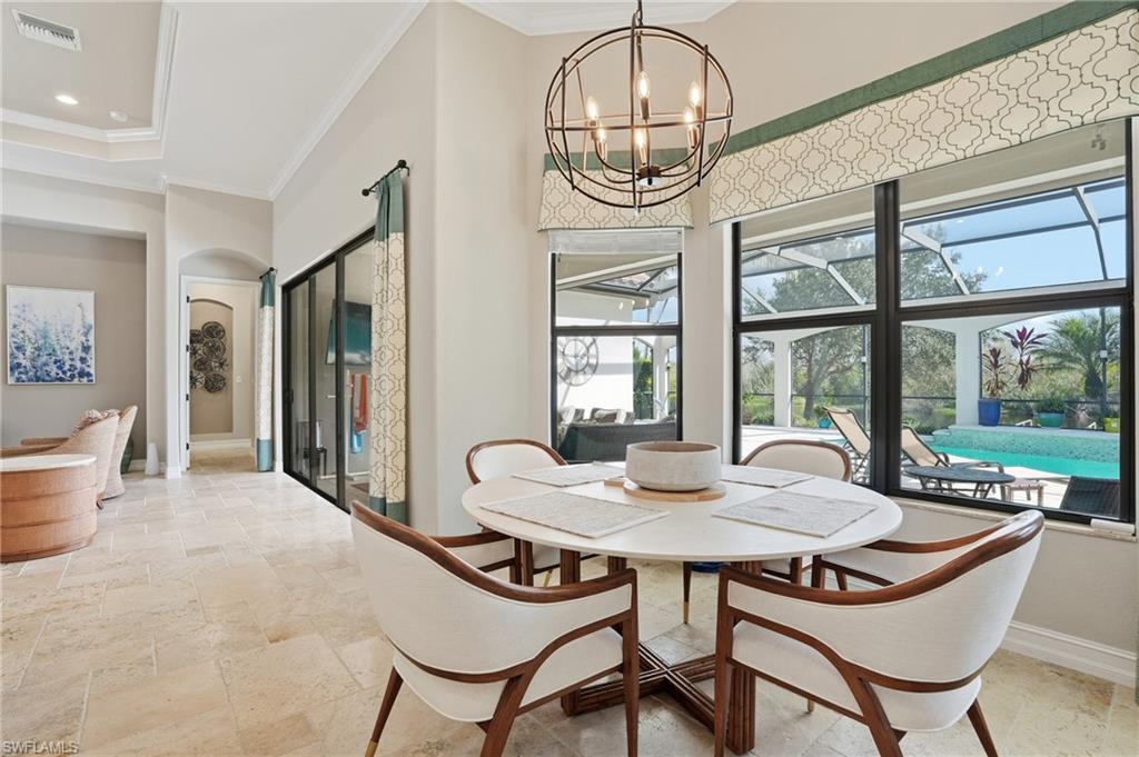 3328 Runaway LN