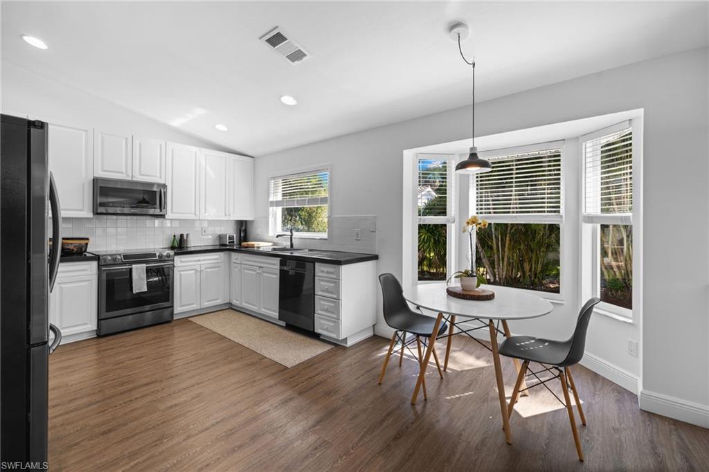 12240 Eagle Pointe CIR