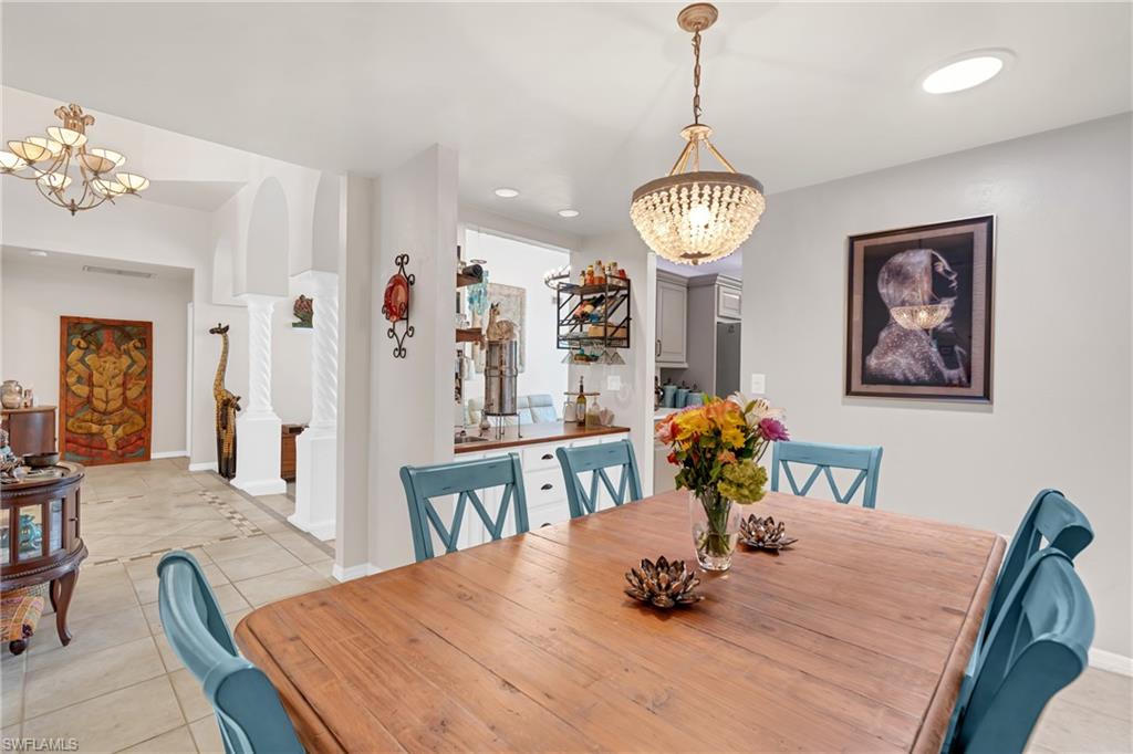 1443 Larkspur DR