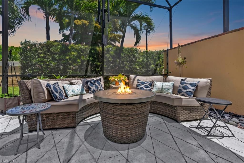 1443 Larkspur DR