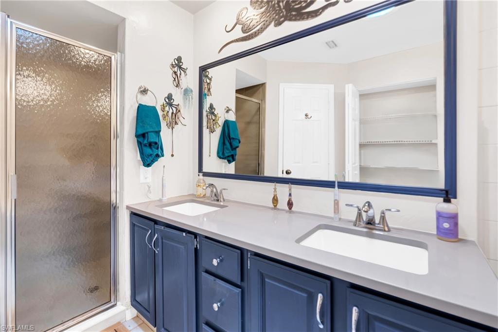 1443 Larkspur DR