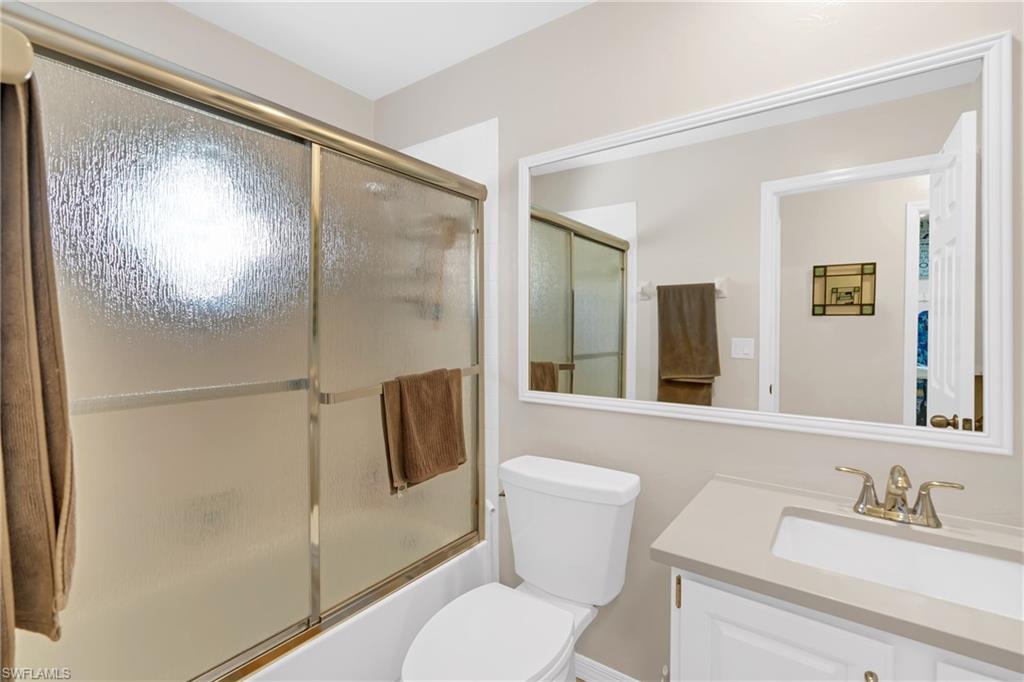 1443 Larkspur DR