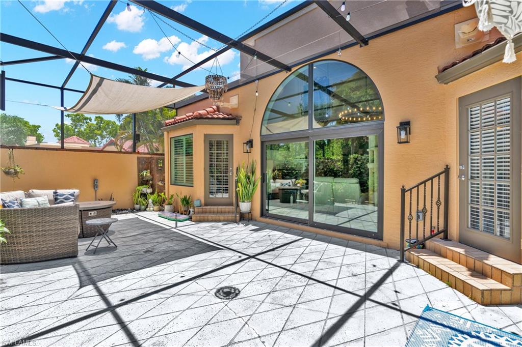 1443 Larkspur DR