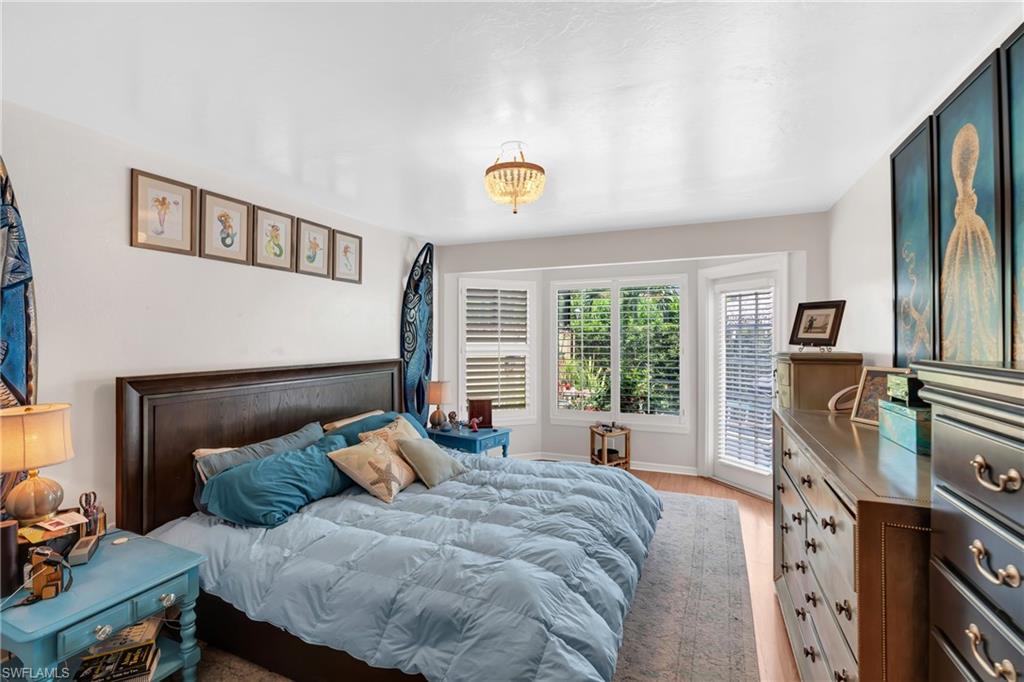 1443 Larkspur DR