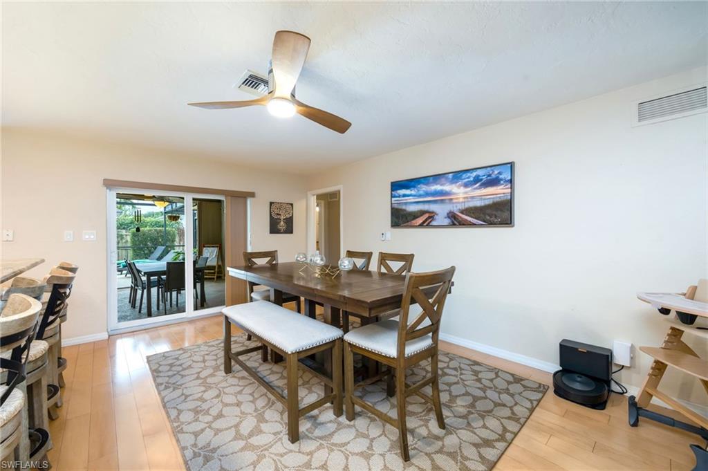 216 Willoughby DR