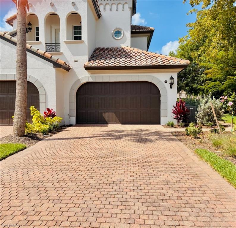 3730 Montreux LN 104