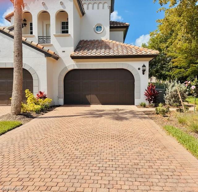 3730 Montreux LN 104