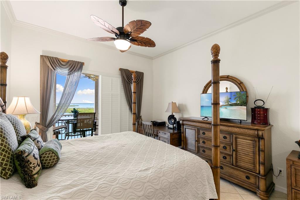 4141 Bay Beach LN 4P3