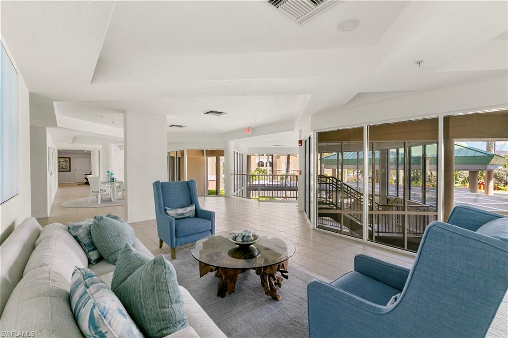 4141 Bay Beach LN 4P3