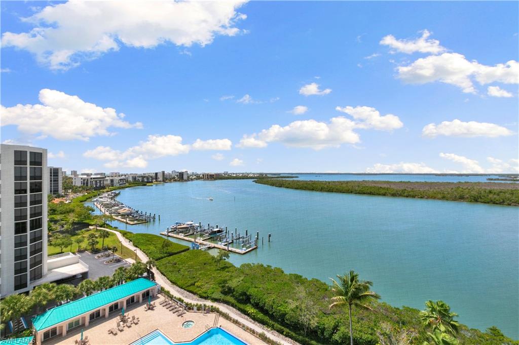 4141 Bay Beach LN 4P3