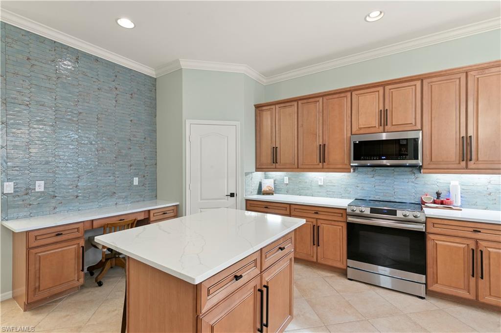 8503 Laurel Lakes CV