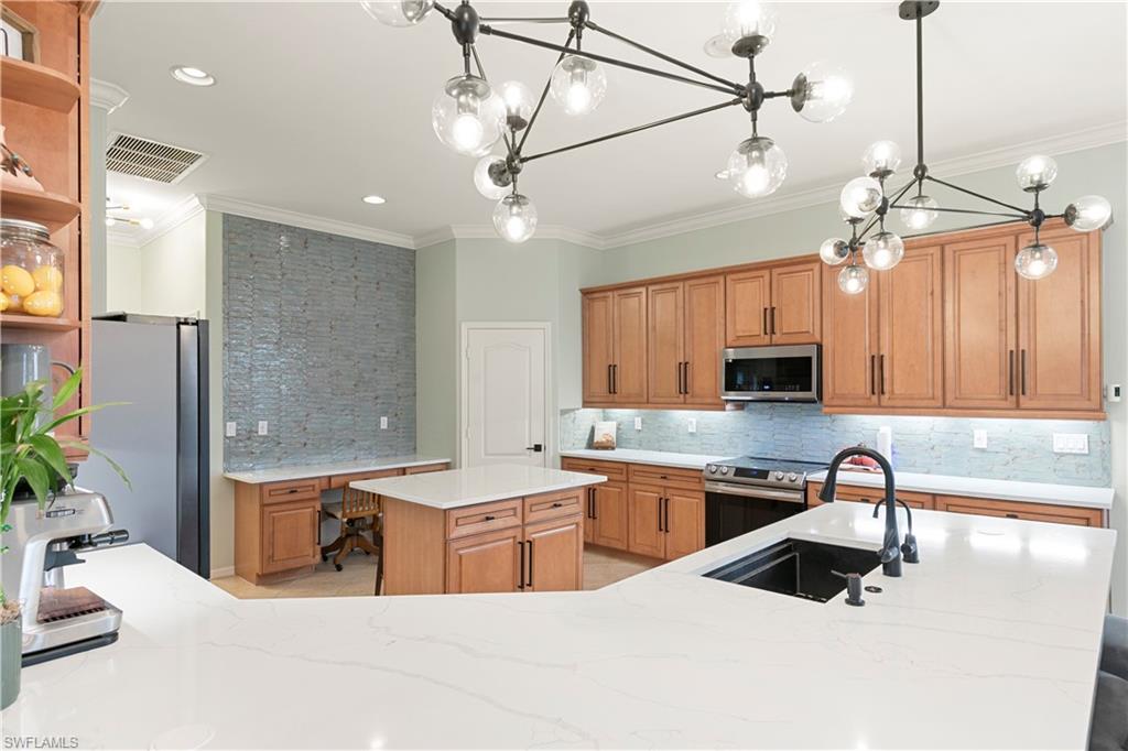 8503 Laurel Lakes CV