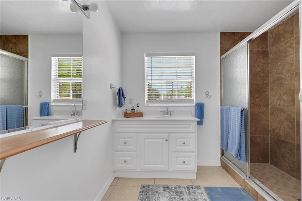 2772 Riverview DR