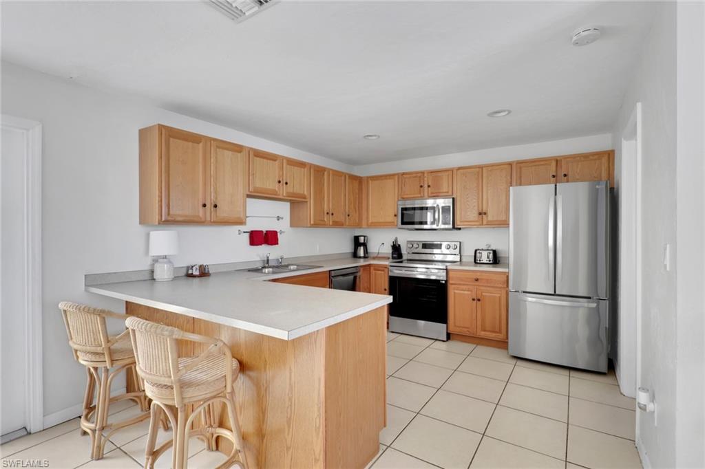 2772 Riverview DR