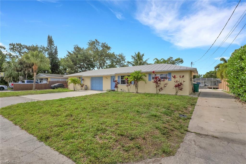 2772 Riverview DR