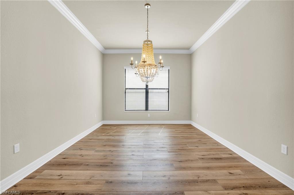 4420 Aurora ST