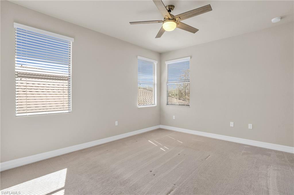 4420 Aurora ST