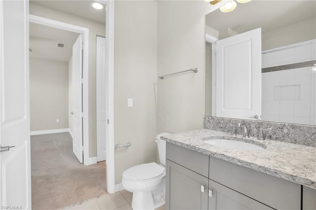 4420 Aurora ST