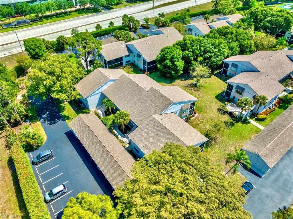 910 Vanderbilt Beach RD 315