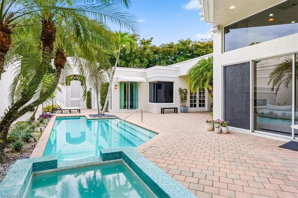 7897 Cocobay DR