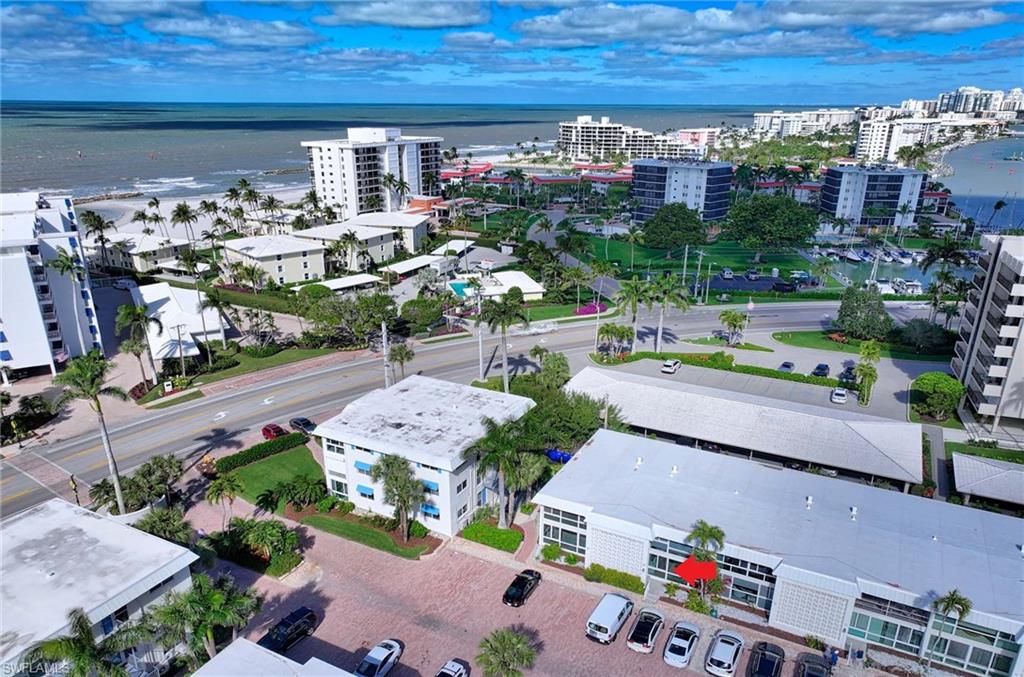 2100 Gulf Shore BLVD N 107