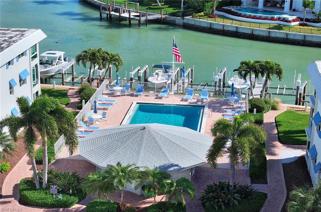 2100 Gulf Shore BLVD N 107