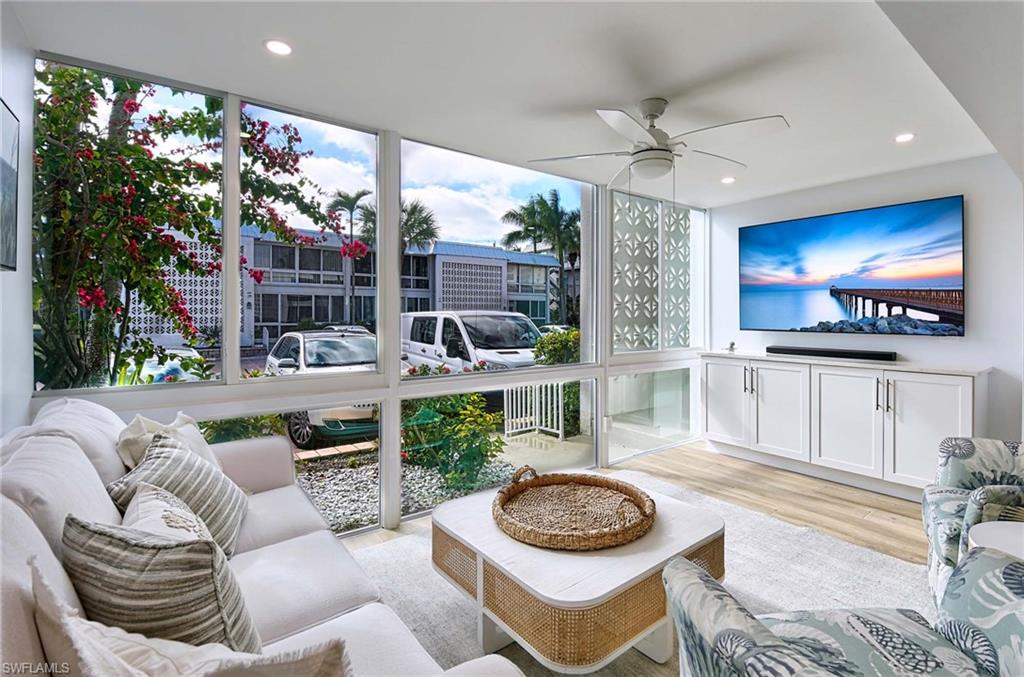 2100 Gulf Shore BLVD N 107