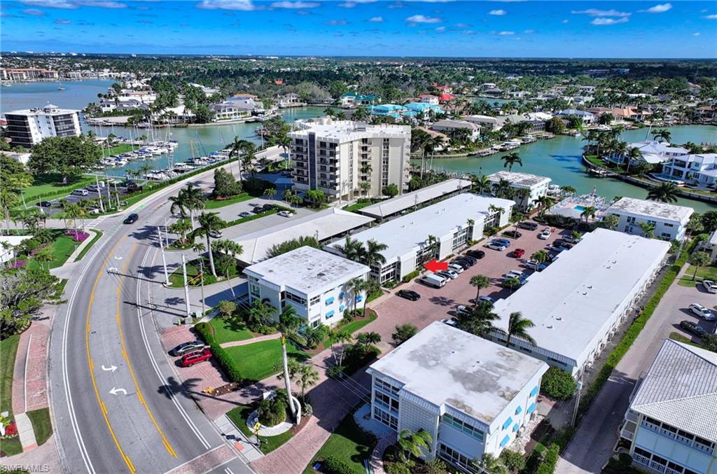 2100 Gulf Shore BLVD N 107