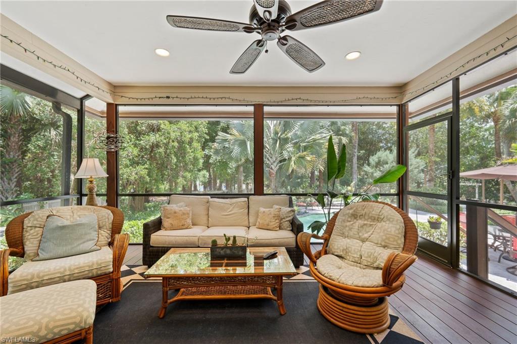 5070 Tamarind Ridge DR