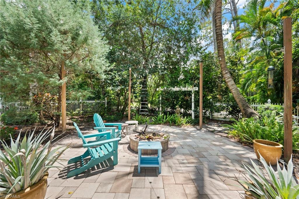 5070 Tamarind Ridge DR