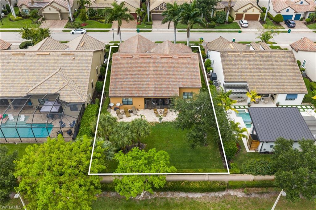 16213 Camden Lakes CIR