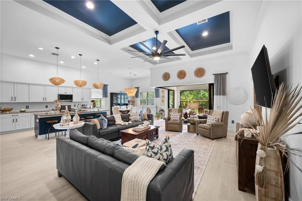 16213 Camden Lakes CIR