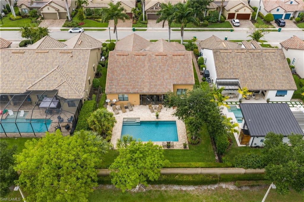 16213 Camden Lakes CIR