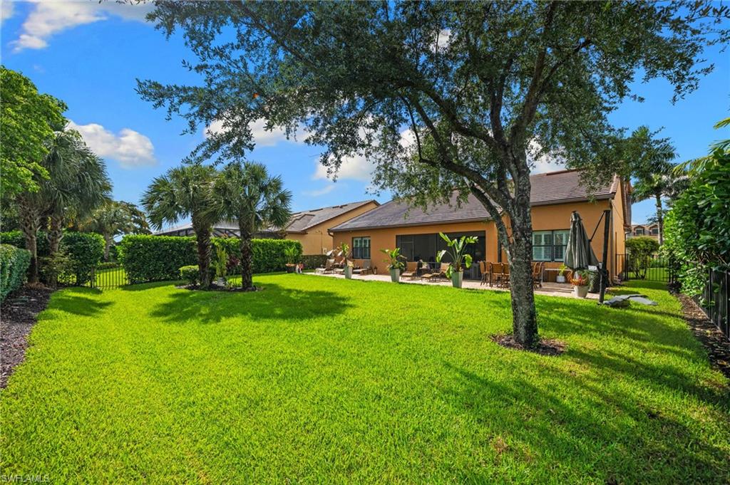 16213 Camden Lakes CIR