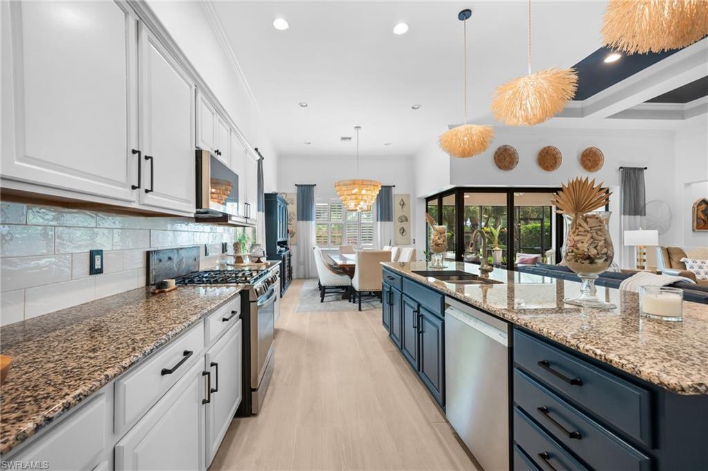 16213 Camden Lakes CIR