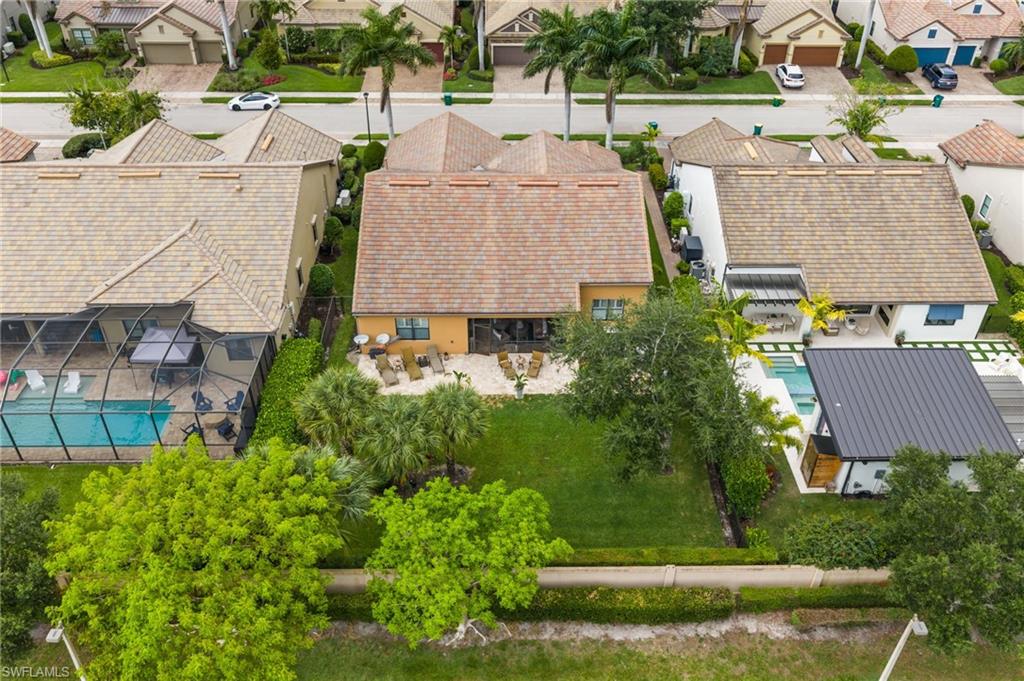16213 Camden Lakes CIR
