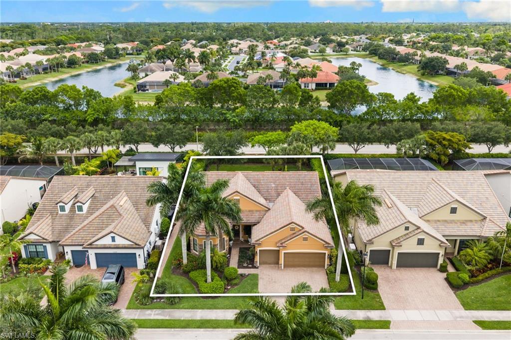 16213 Camden Lakes CIR