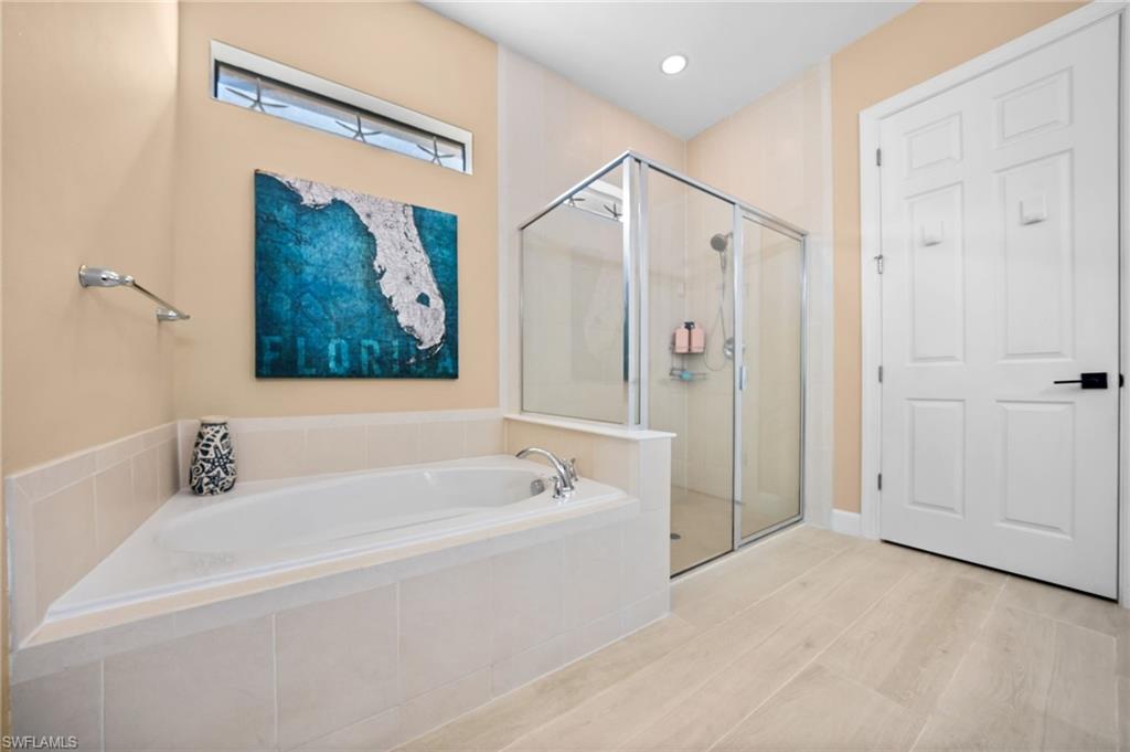 16213 Camden Lakes CIR