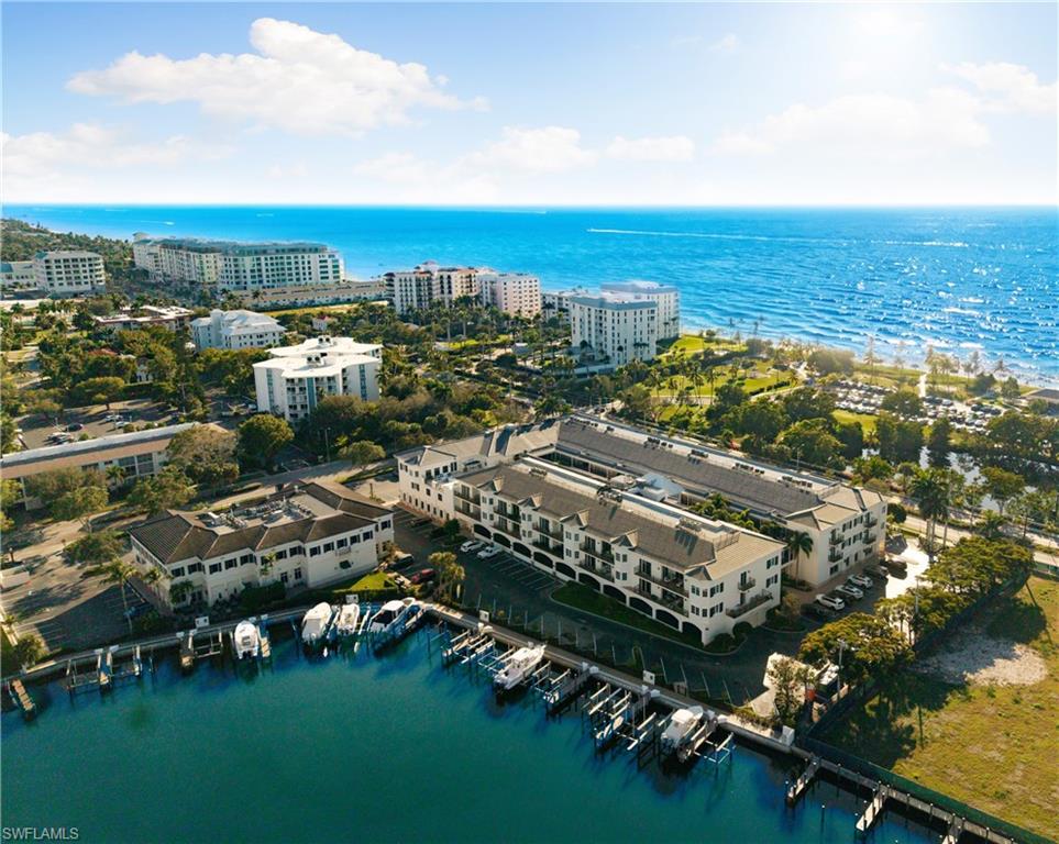 1400 Gulf Shore BLVD N 201