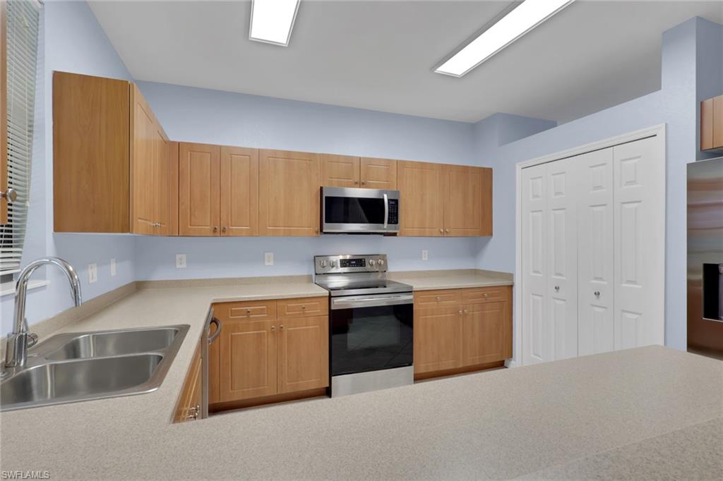15454 Summit Place CIR 125