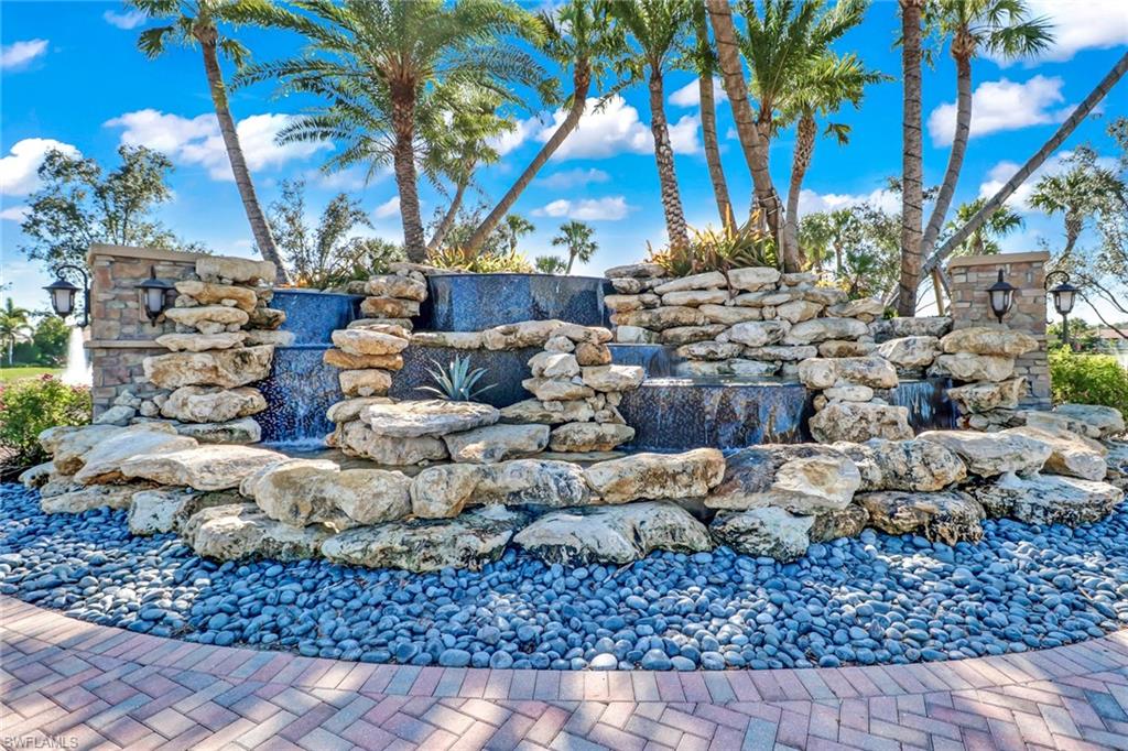 9469 Foxglove LN