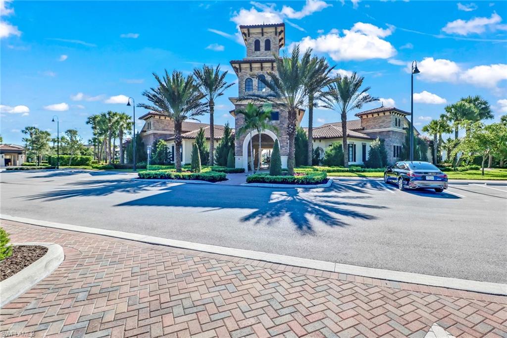 9469 Foxglove LN