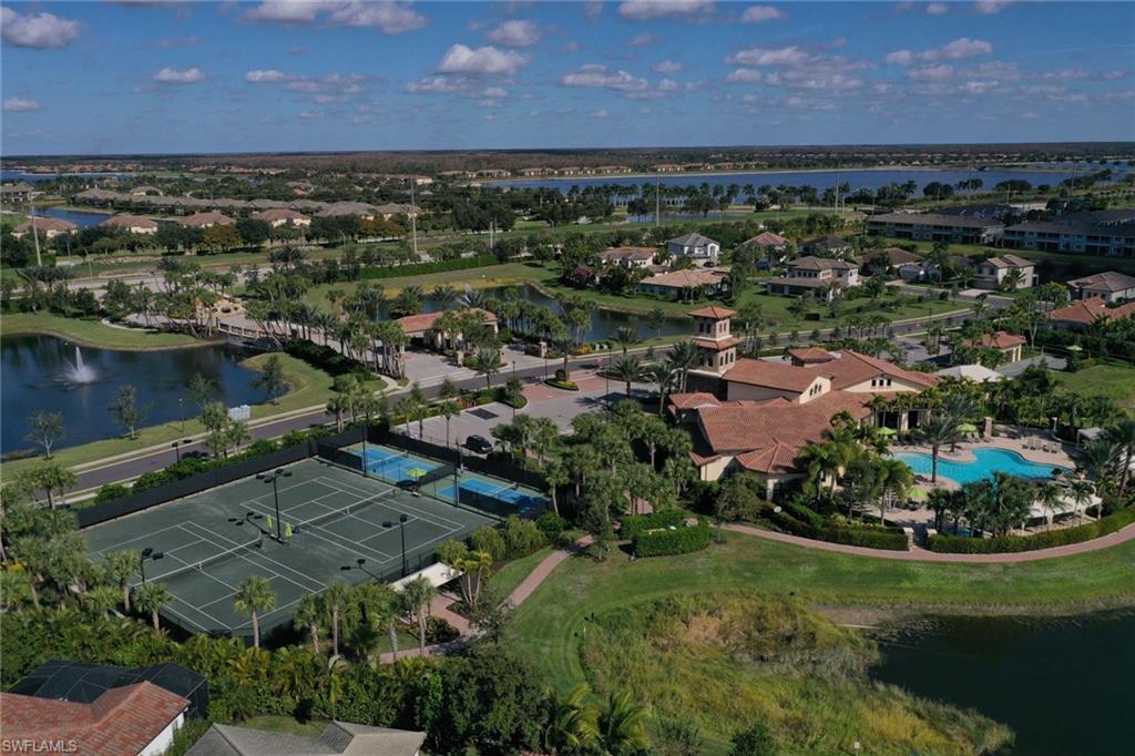 9469 Foxglove LN